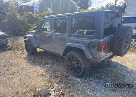 2023 Jeep Wrangler 4Xe Sahara 4X4 из США, поврежденный, VIN 1C4JJXP64PW695904